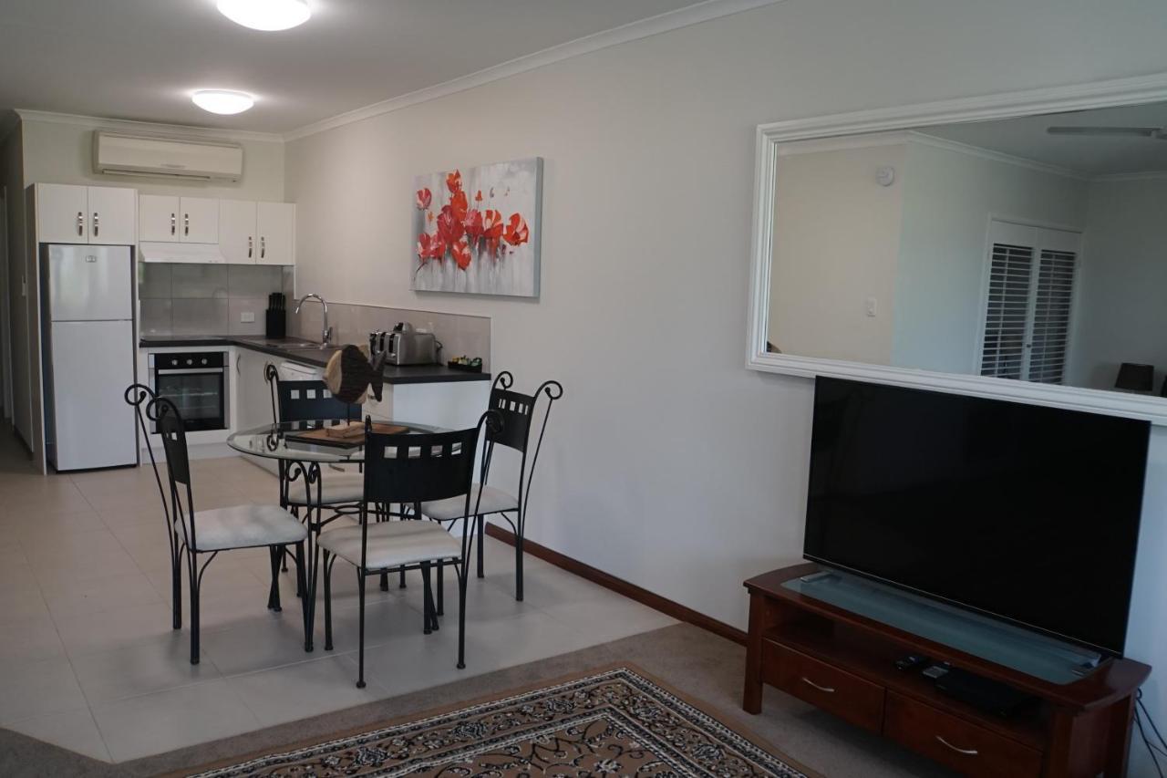 Airlie Seaview Aparthotel Airlie Beach