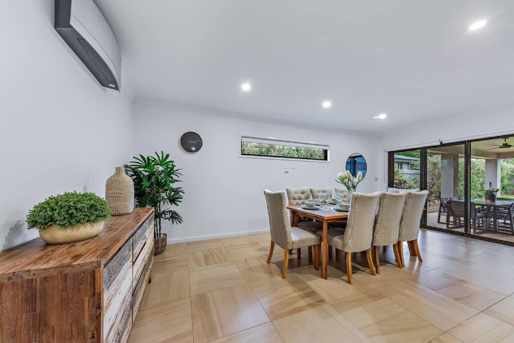 Airlie Holiday home