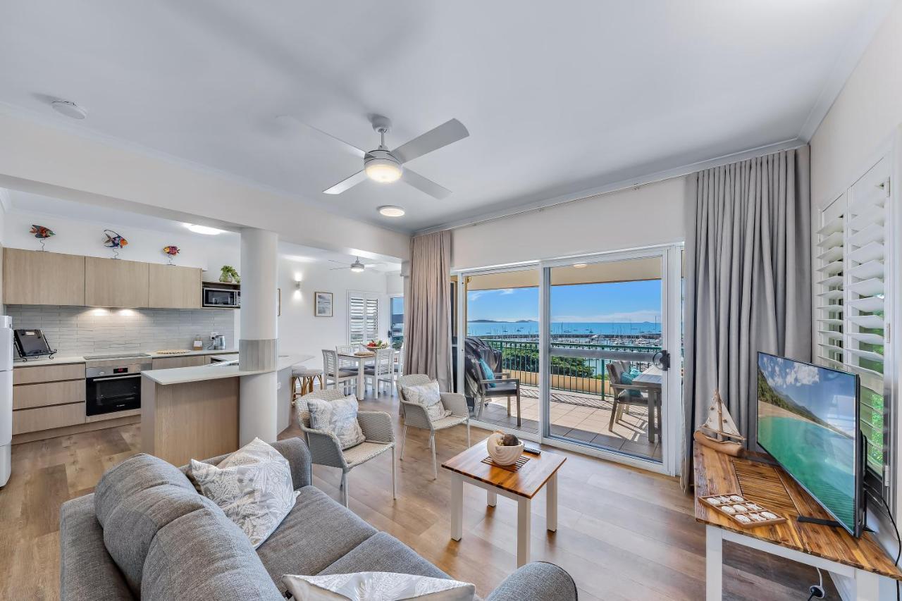 Apartment Sea Views On Shingley Airlie Beach