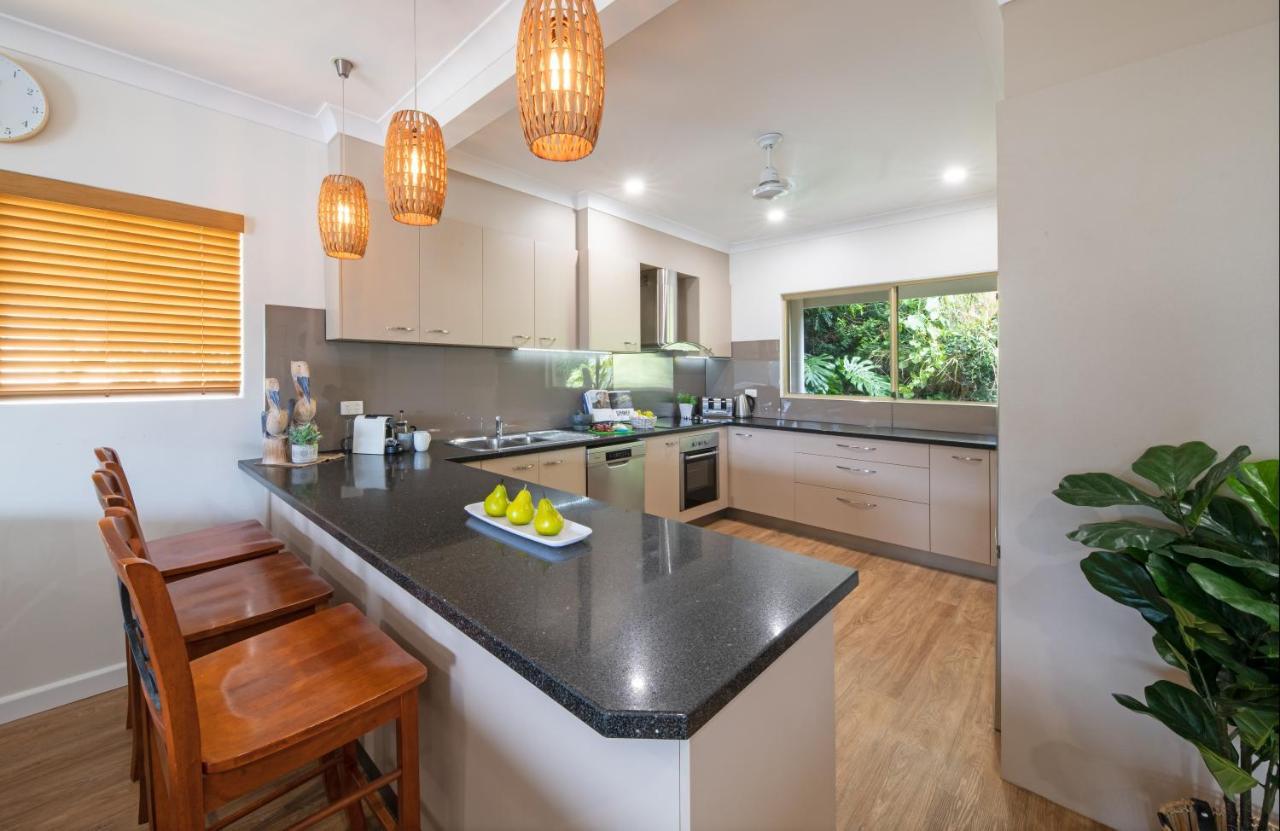 Apartment Eagles Nest On Airlie Airlie Beach