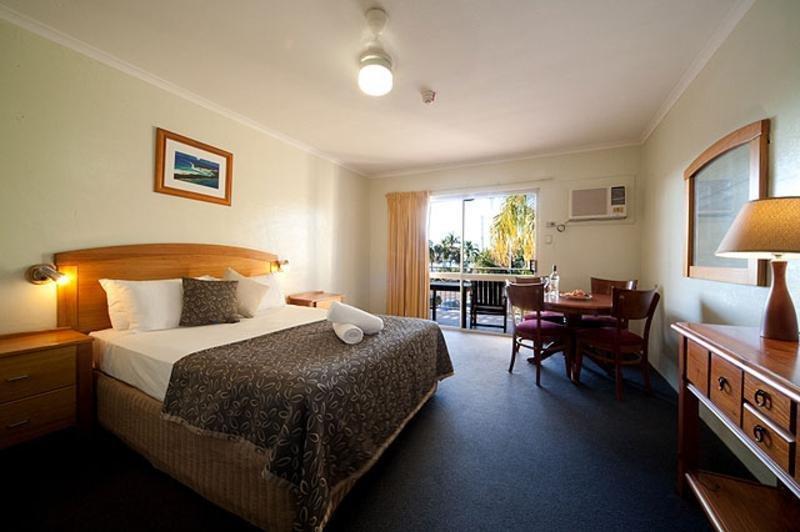 Mantra Club Croc Resort Airlie Beach