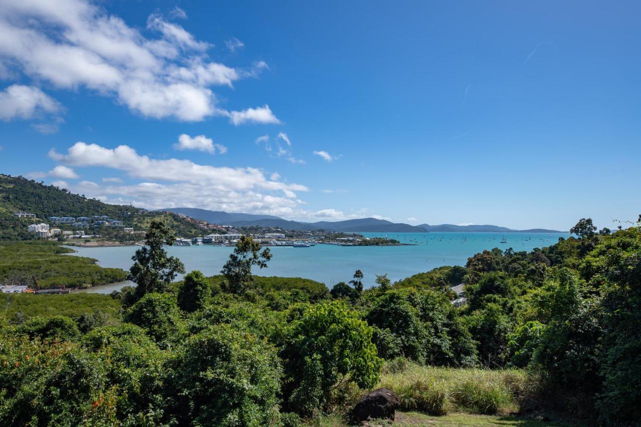 Mandalay Escape, Seclusion & Serenity With A Pool Airlie Beach