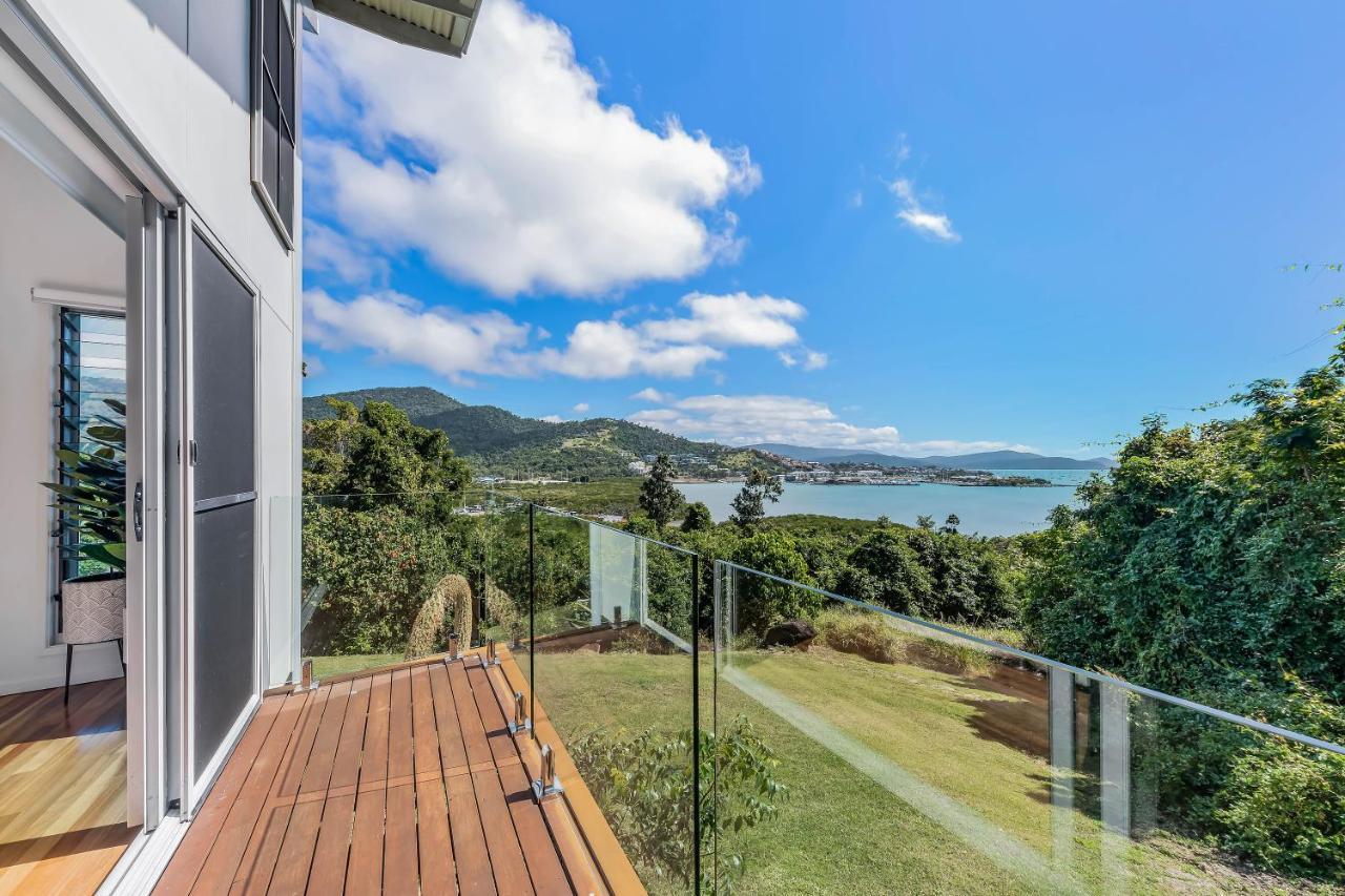 Holiday home Mandalay Escape, Seclusion & Serenity With A Pool Airlie Beach