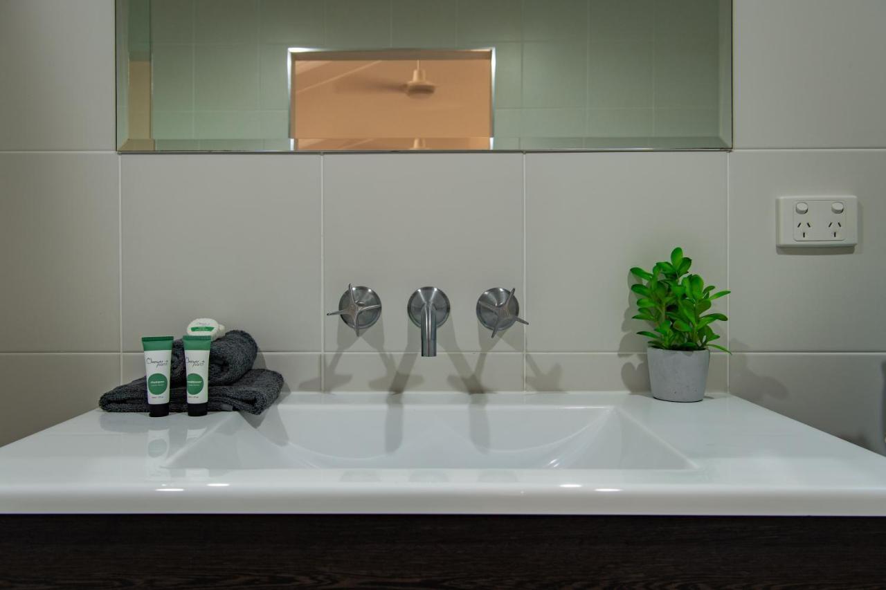 Mandalay Escape, Seclusion & Serenity With A Pool Airlie Beach