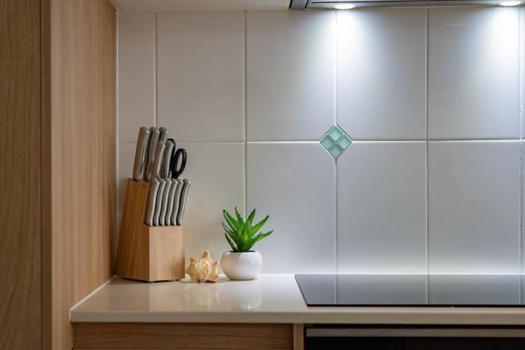 Apartment Serenity At Searene Ocean View Wi-fi Airlie Beach