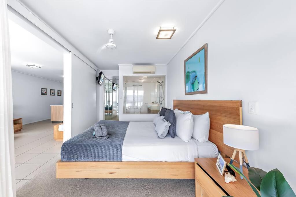 Serenity At Searene Ocean View Wi-fi Airlie Beach