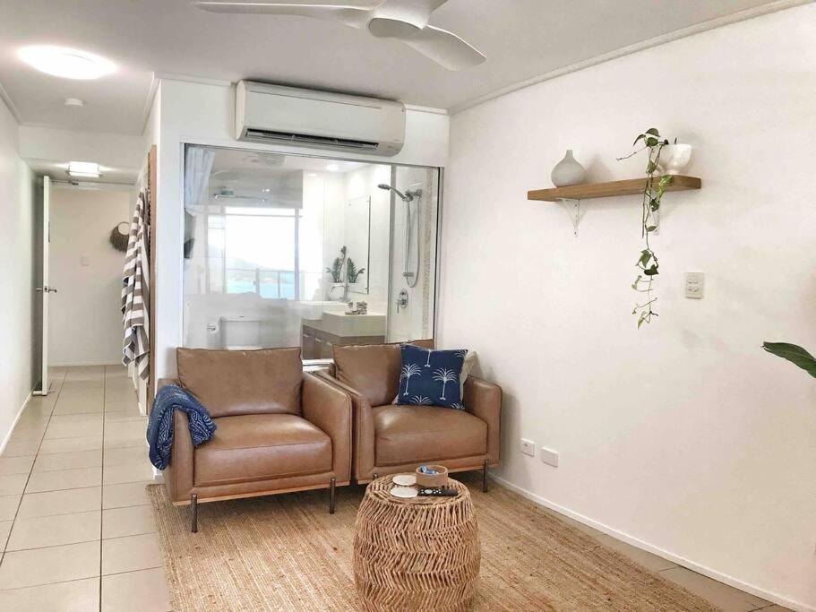 Three A Airlie Seaviews, Pool, Private * Airlie Beach