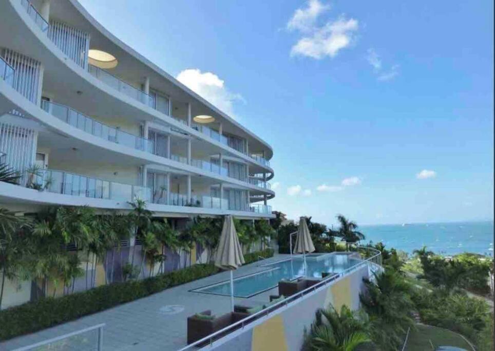 Three B Airlie 2 Bedroom Unit Seaviews & Pool * Airlie Beach