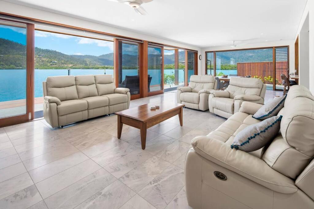 14 The Cove - Waterfront Whitsunday * Airlie Beach