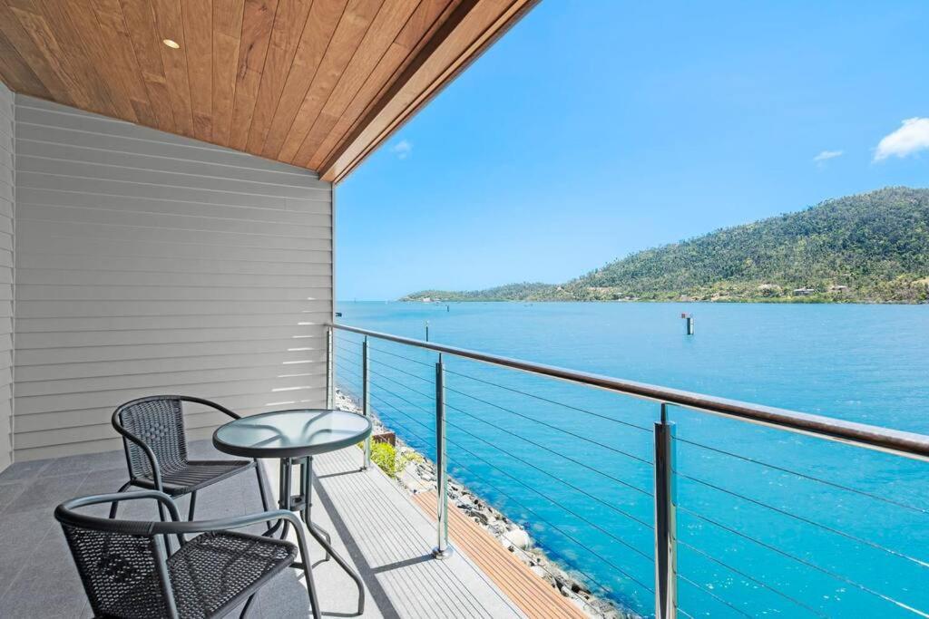 14 The Cove - Waterfront Whitsunday Airlie Beach
