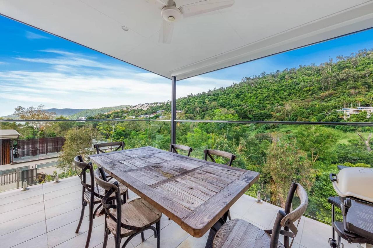3 Bedroom Valley Views In Airlie