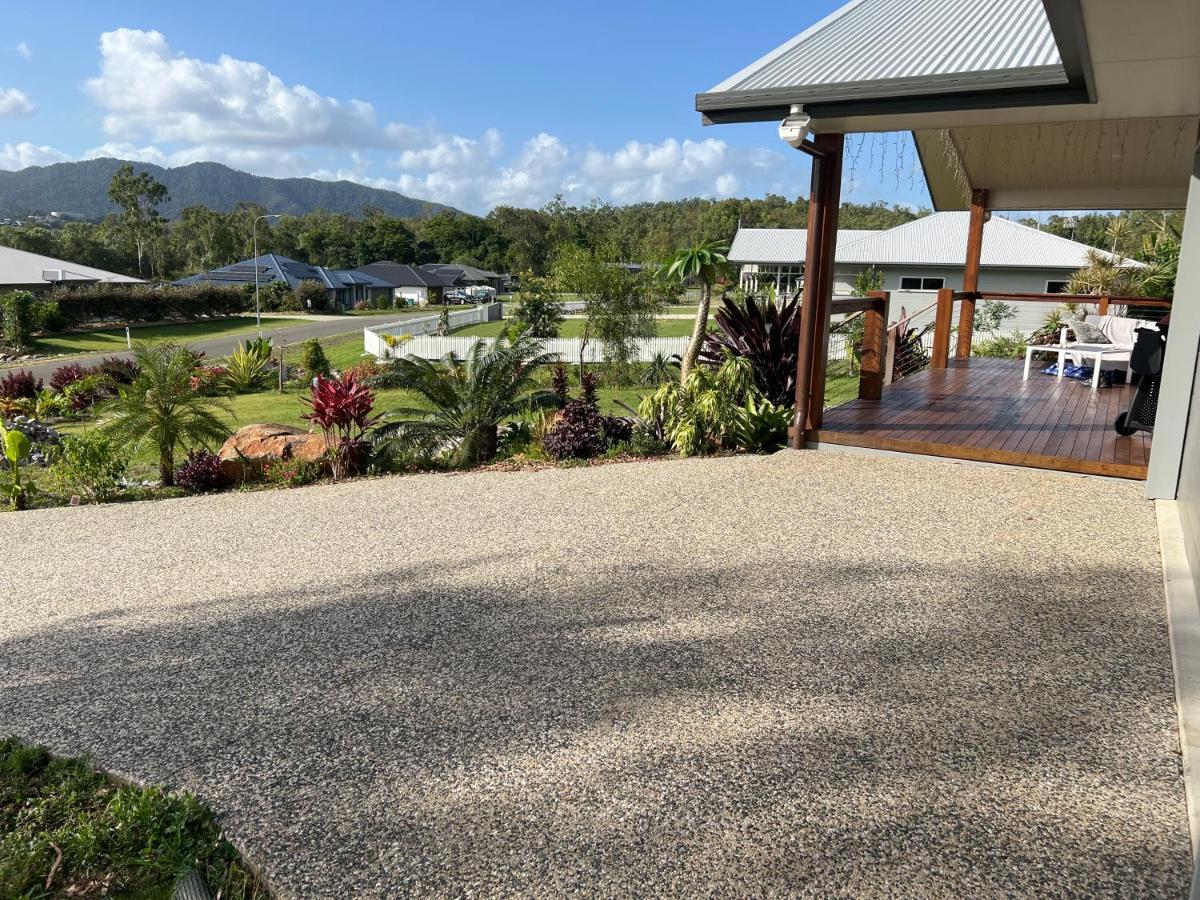 Kookaburra Airlie Beach