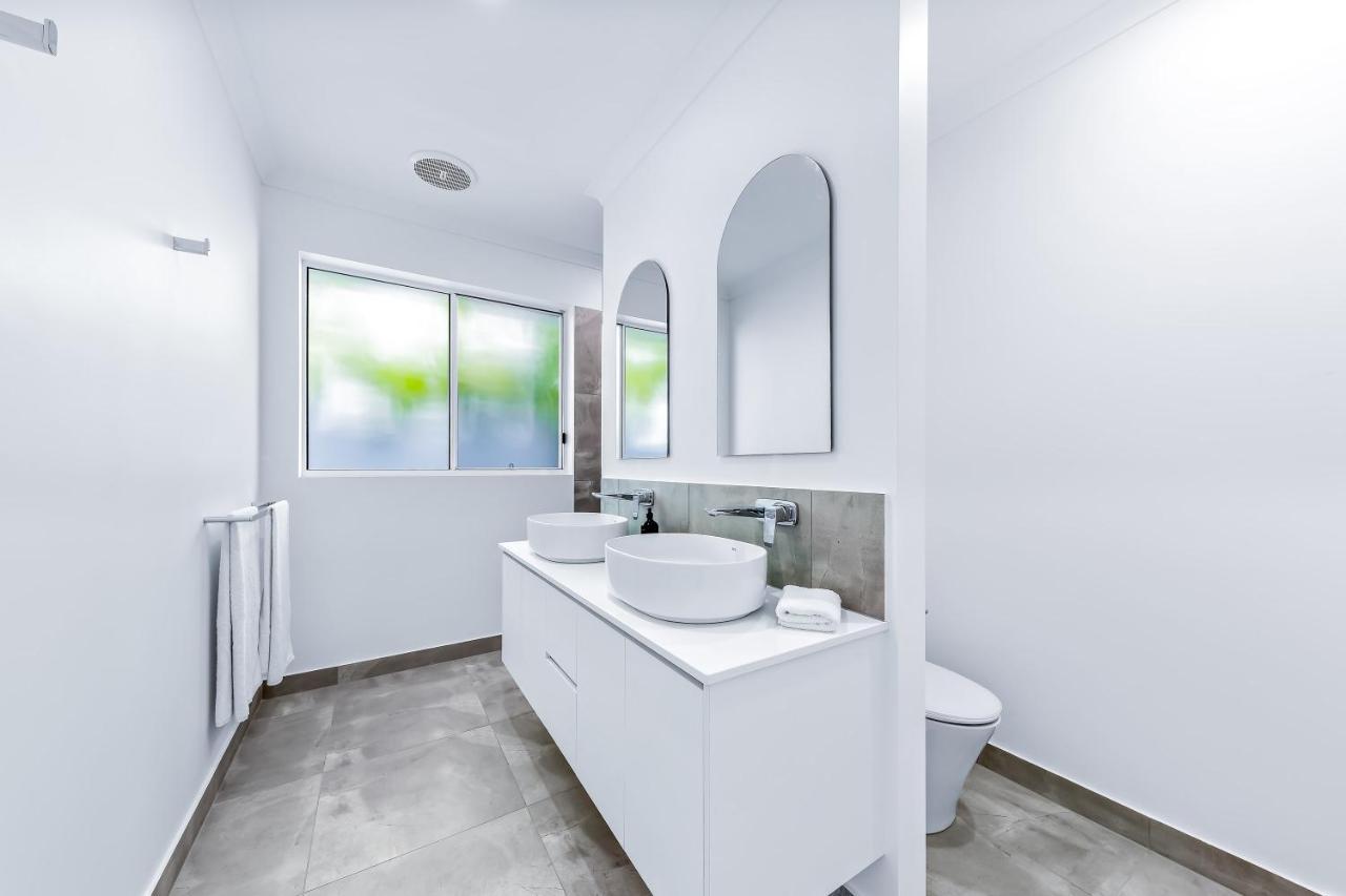 Cove 18 - Luxury House Airlie Beach