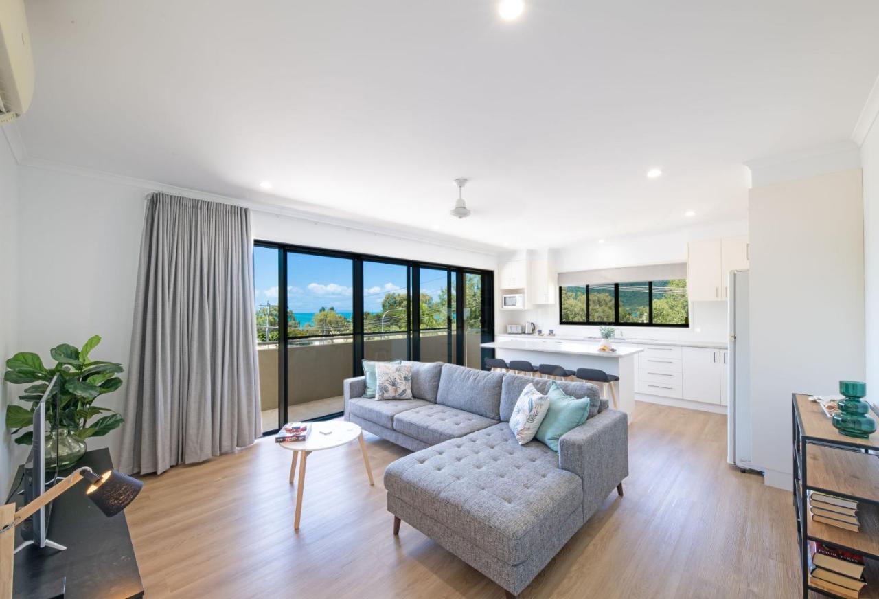 Warrens Place On Airlie Airlie Beach