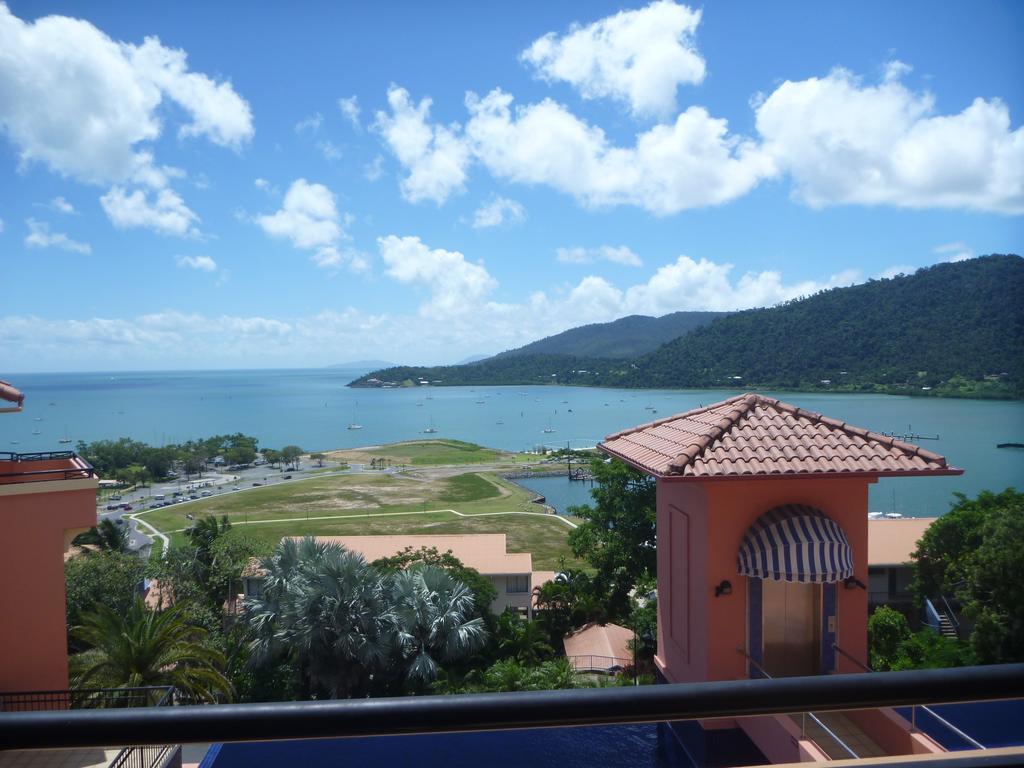 Resort Martinique Whitsunday Airlie Beach