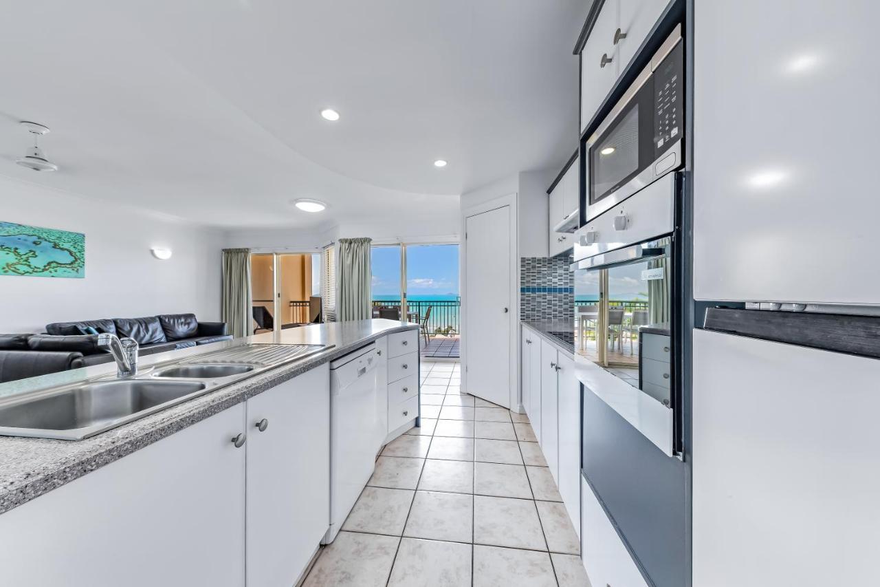 Apartment Airlie Ocean Paradise