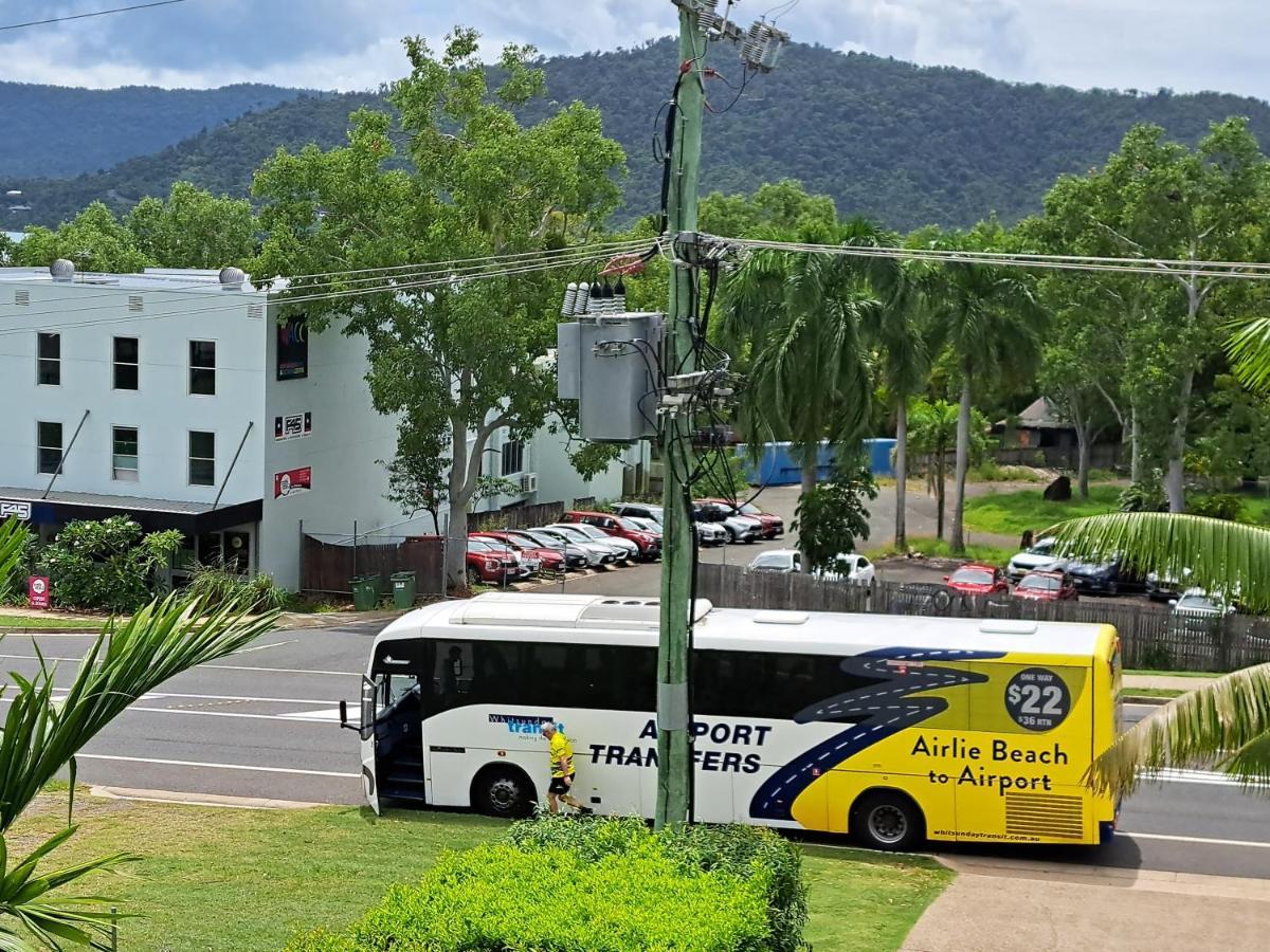 Watersons At Airlie *