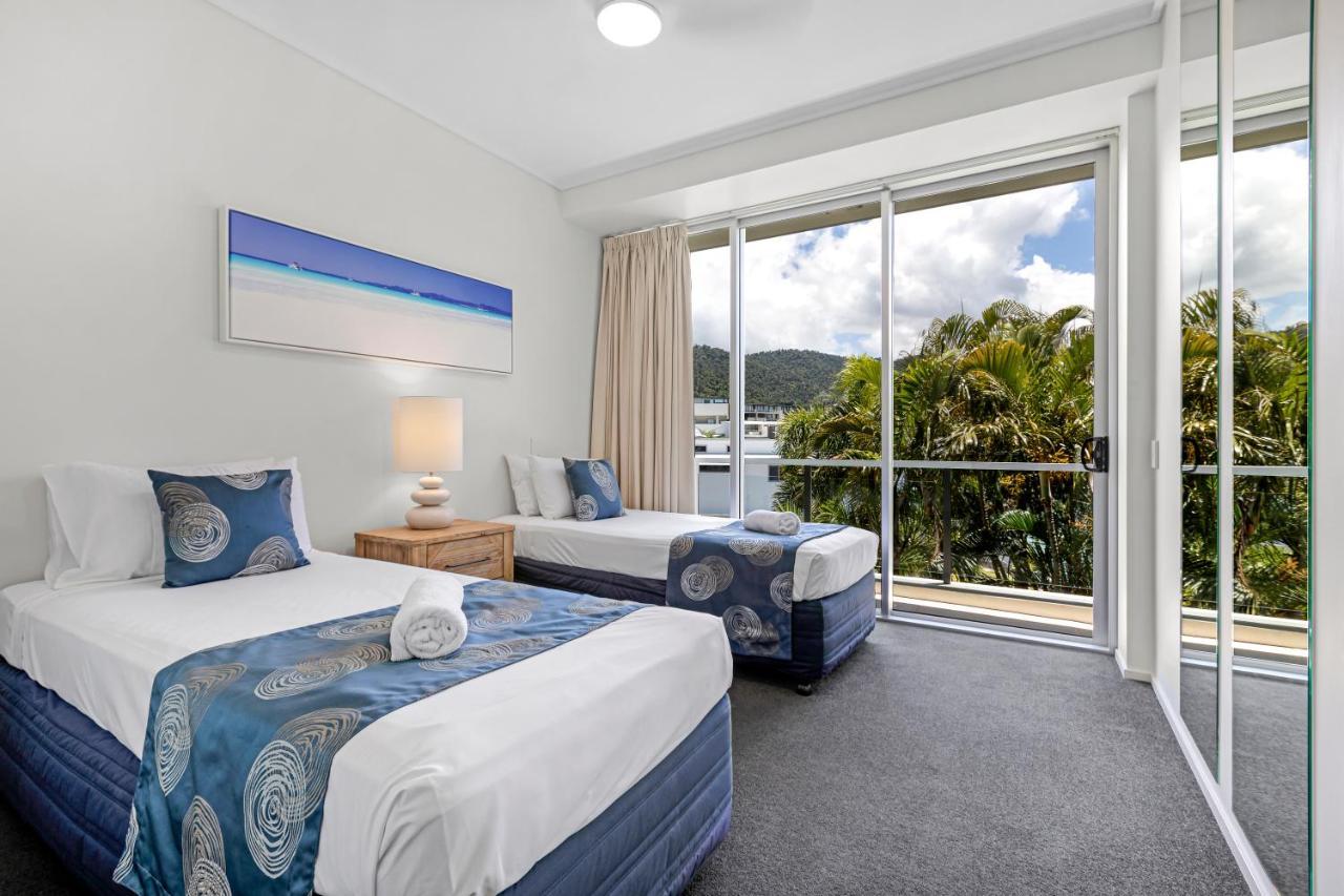Peninsula Airlie