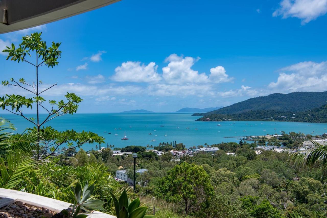 Seaview Retreat * Airlie Beach