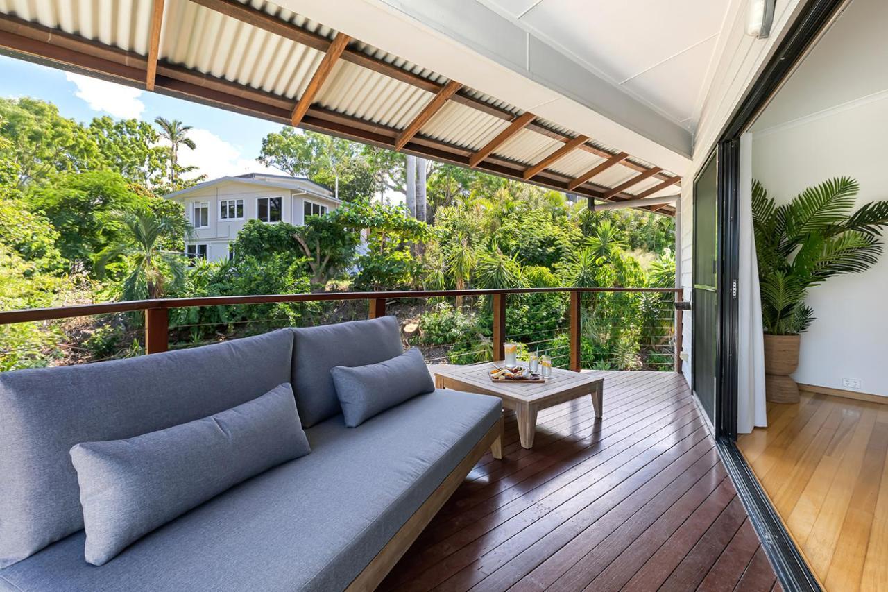 Airlie Views * Airlie Beach