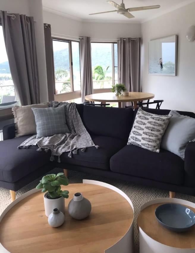 2br With Stunning Ocean Views Airlie Beach