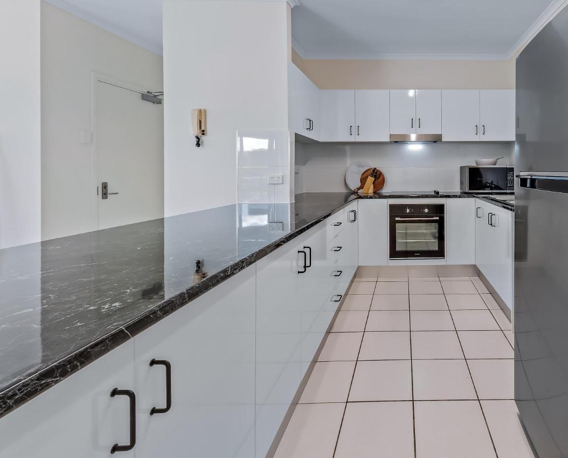 2br With Stunning Ocean Views Airlie Beach