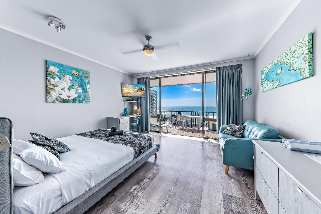 Ocean View 16a Pool & Wi-fi Apartment *