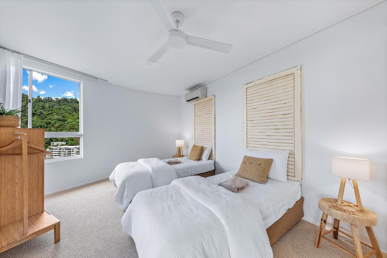Three B Airlie 2 Bedroom Unit Seaviews & Pool Apartment *