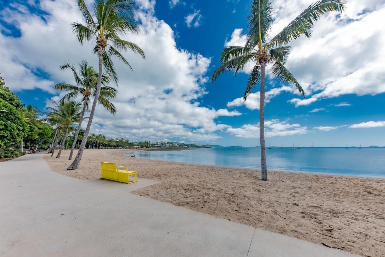2br With Stunning Ocean Views * Airlie Beach