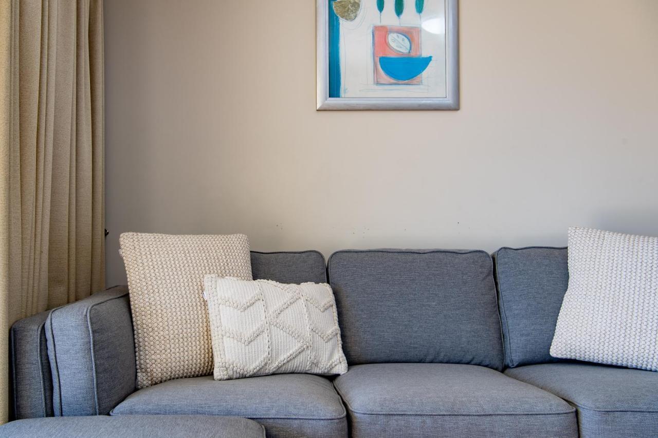 Shingley Ocean Views *