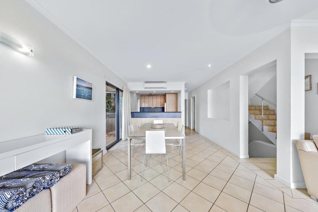 Whitsunday Beachfront On Broadwater Apartment *
