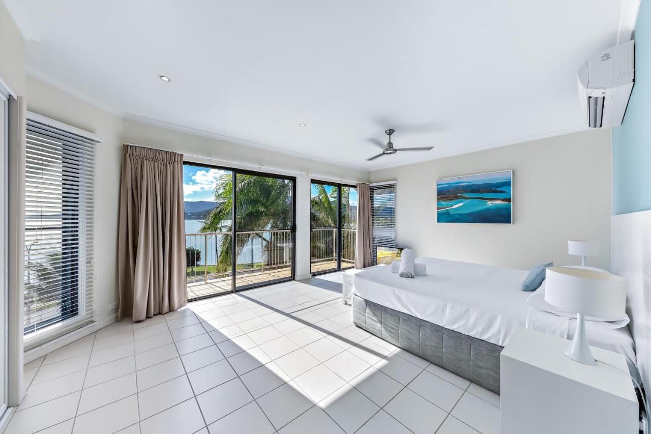 Apartment Whitsunday Beachfront On Broadwater Airlie Beach