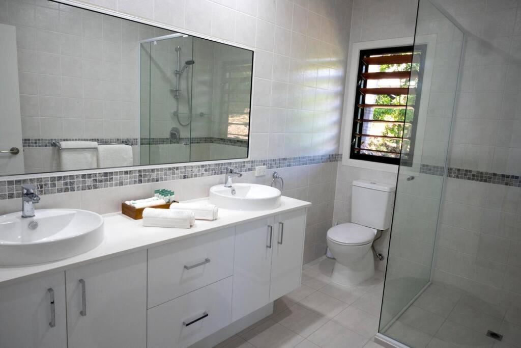 Fabulous 2 Bedroom With Private Pool Airlie Beach