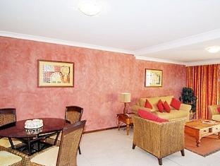 Resort At Water's Edge Airlie Beach