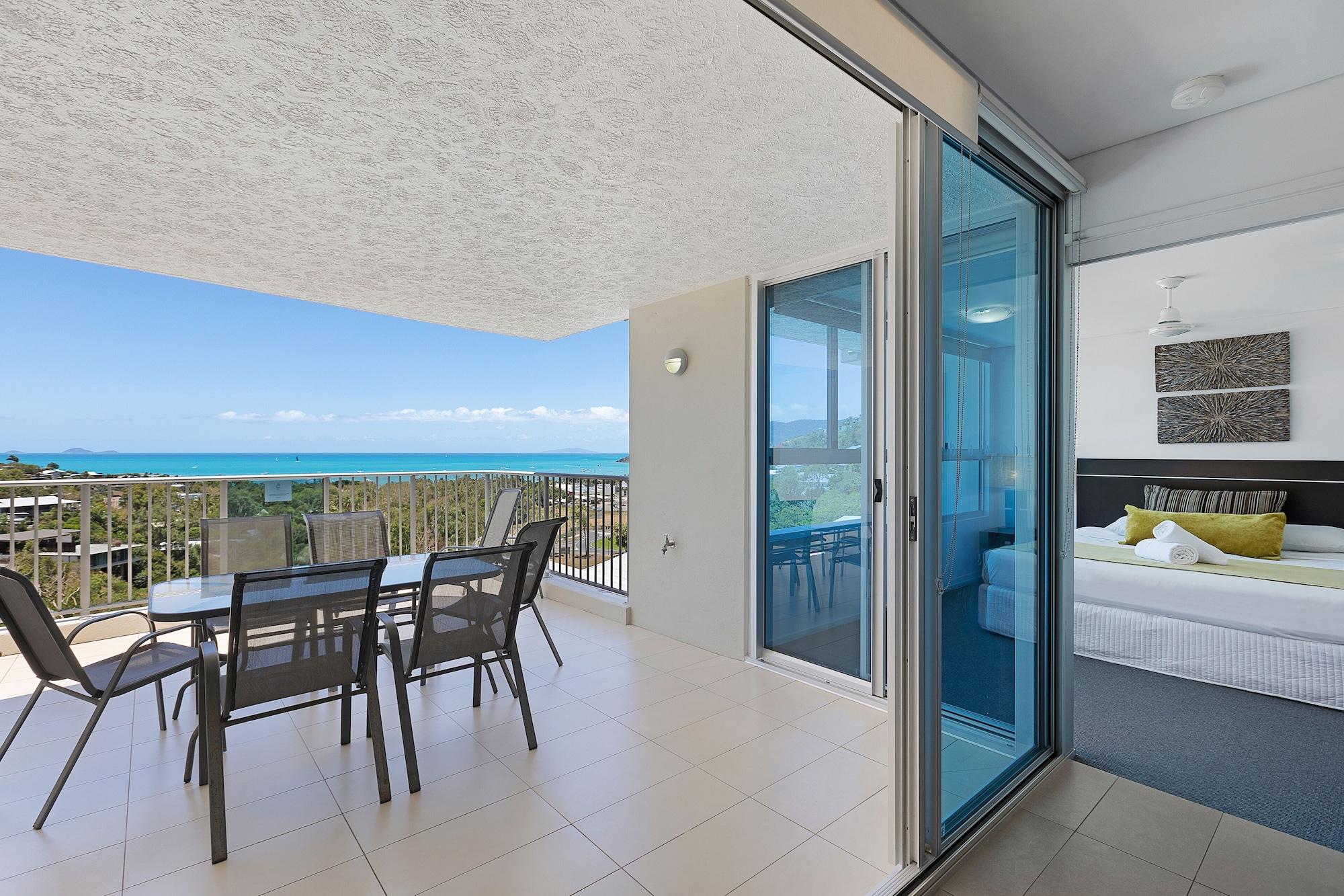 Grand Mercure Azure Sea Whitsundays * Airlie Beach