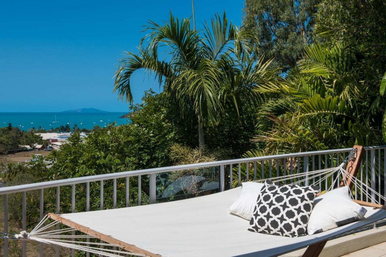 Picture Perfect On Azure Airlie Beach