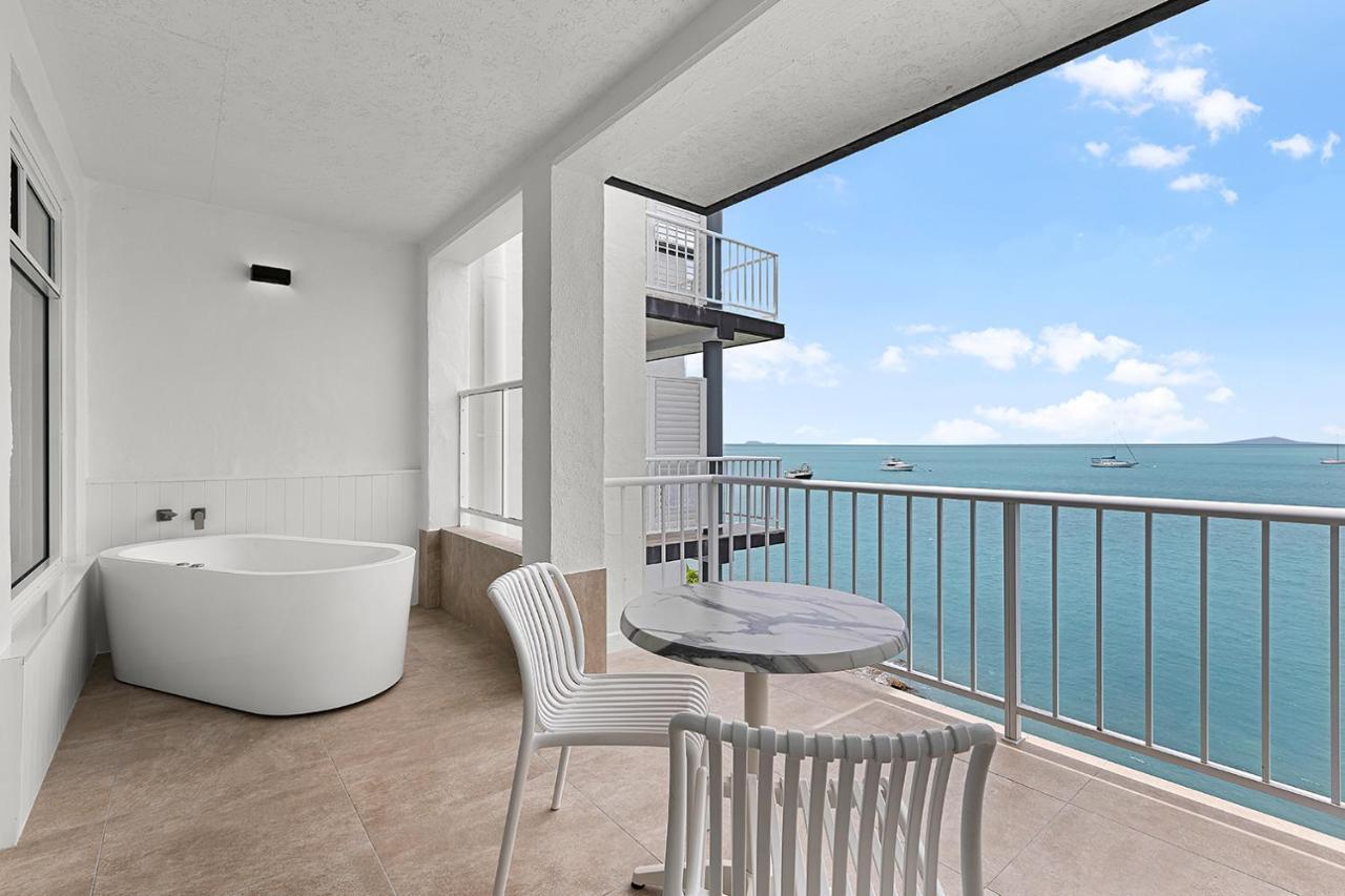 Coral Sea Resort Airlie Beach