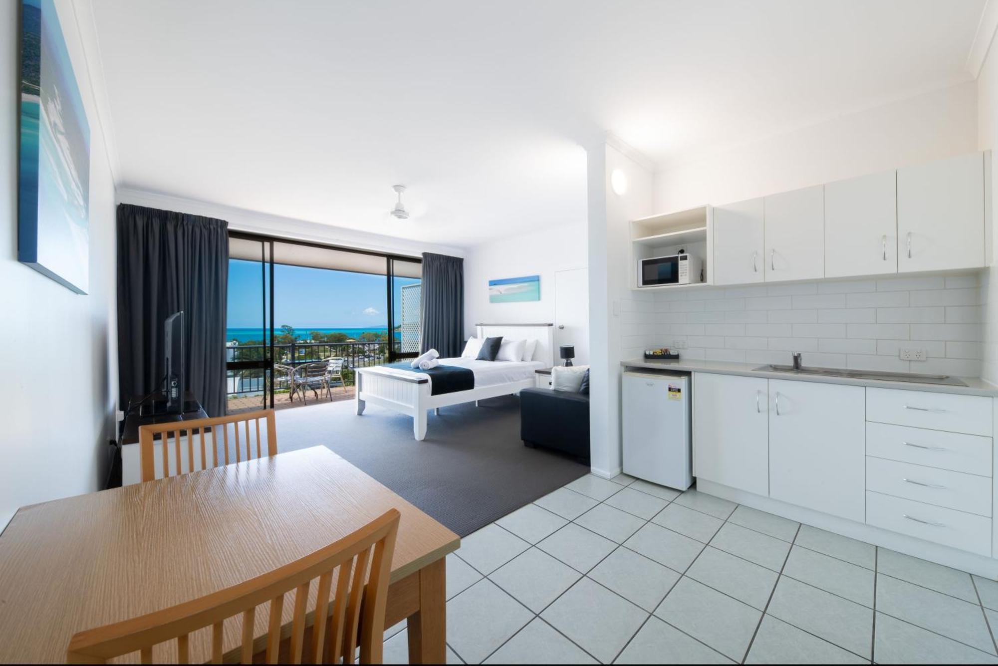 Ocean Views At Whitsunday Terraces Aparthotel 3*