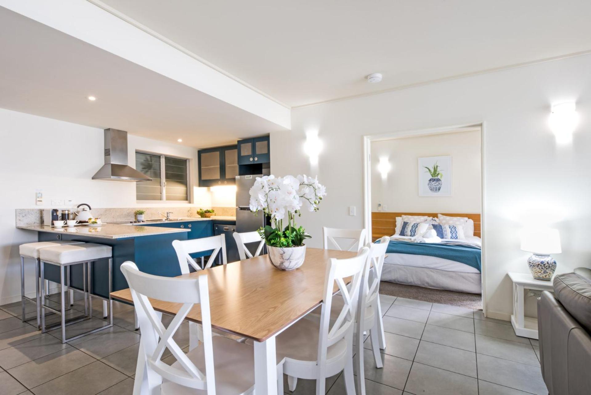 Coastal Charm On Airlie *