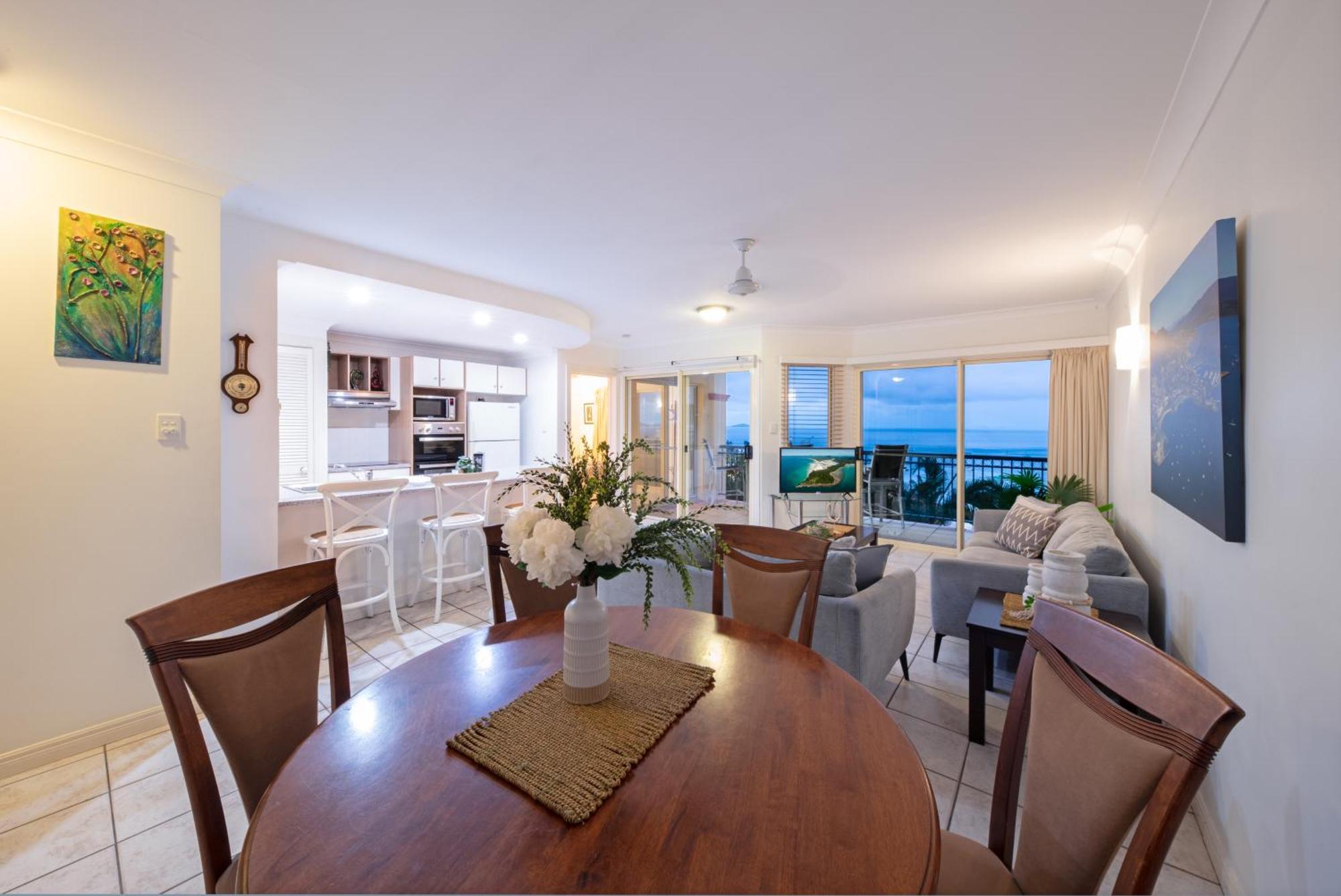 Point Break On Airlie Apartment Airlie Beach