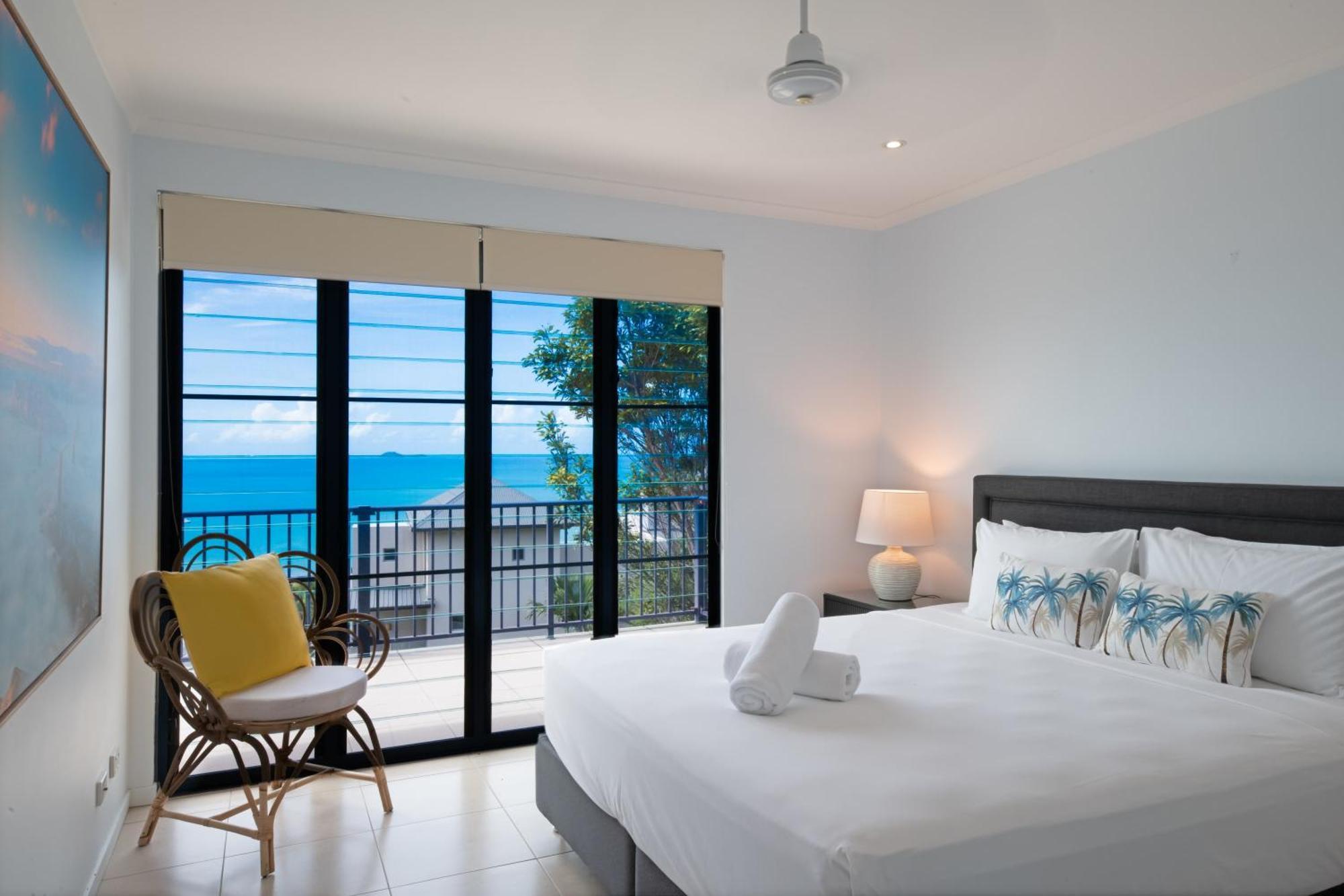 Holiday home On The Horizon Airlie