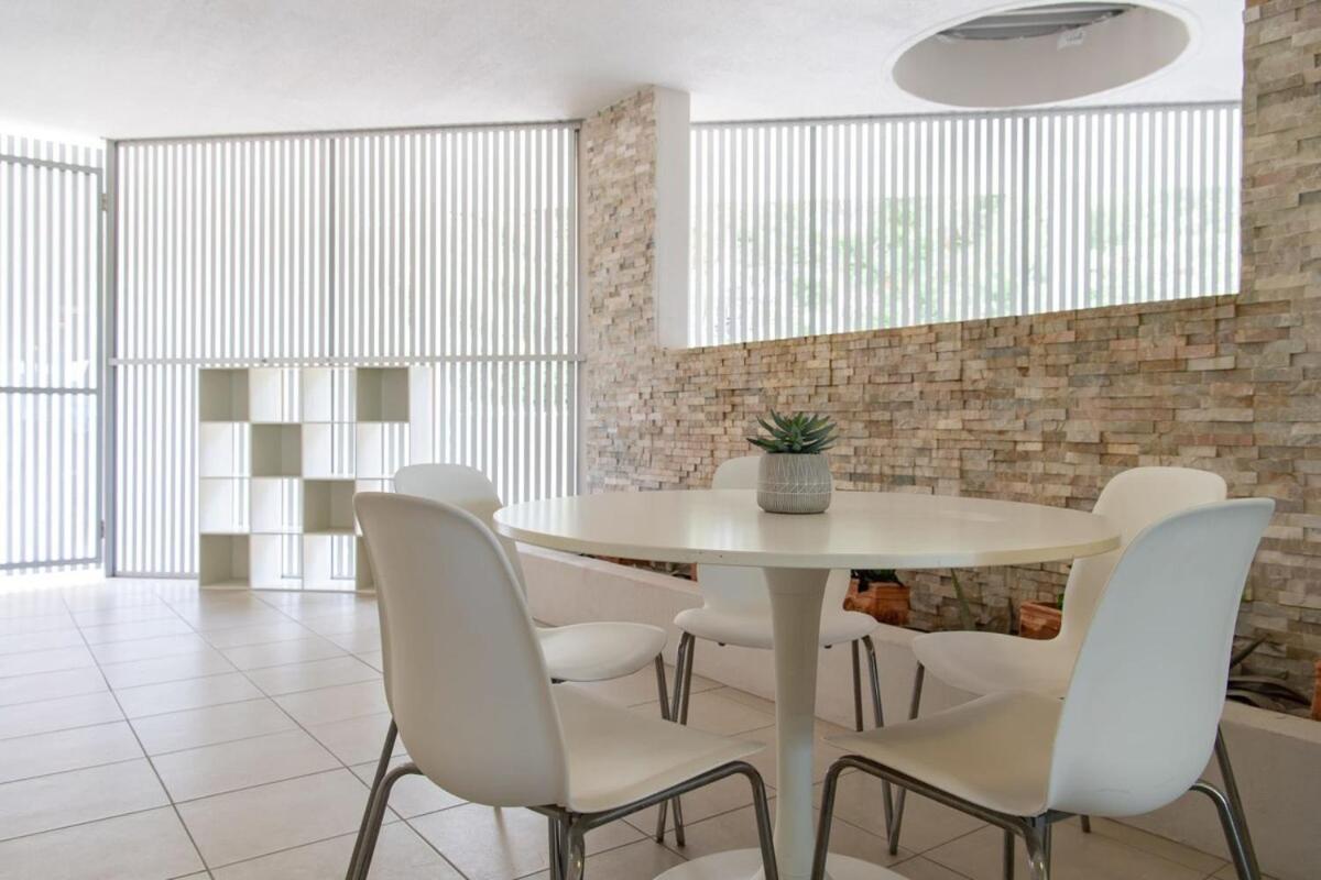 Serenity And Views At Searene 21 Airlie Beach