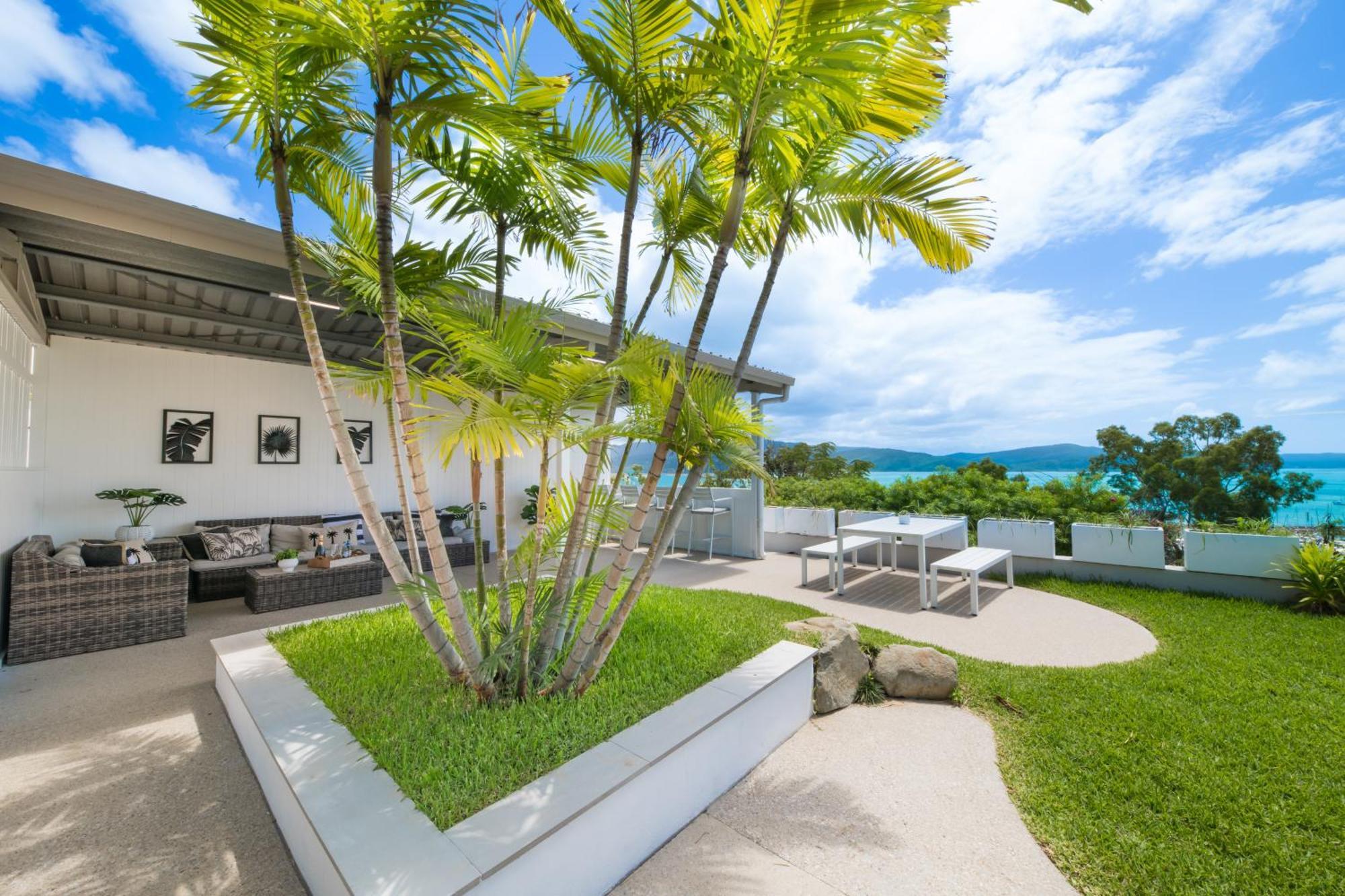 Holiday home A Point Of View Airlie Beach
