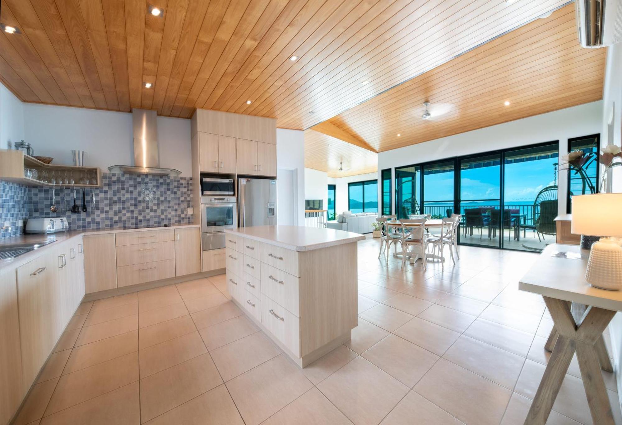On The Horizon Airlie Holiday home