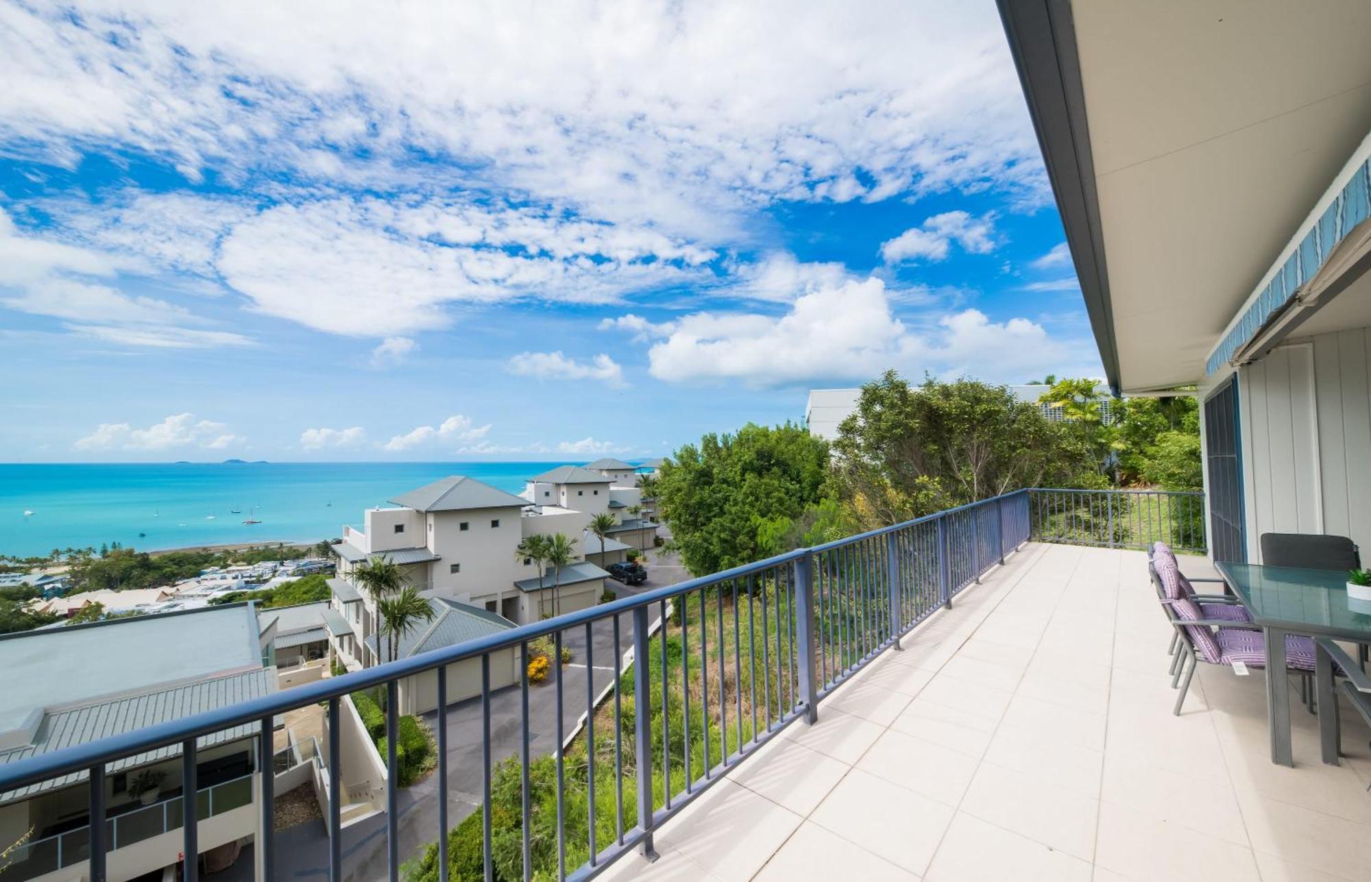 On The Horizon Airlie Holiday home *