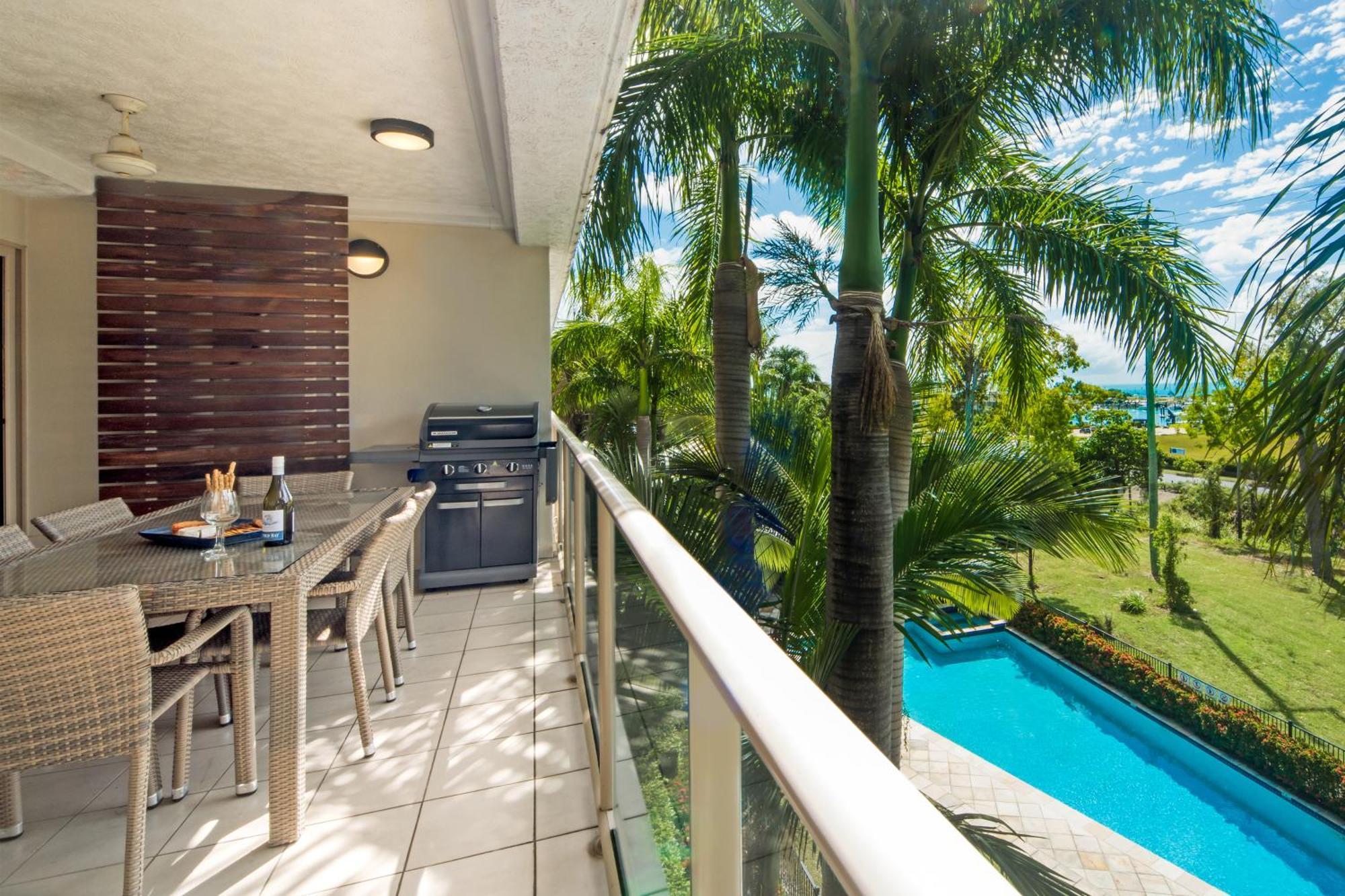 Phil's Place On Airlie Apartment Airlie Beach
