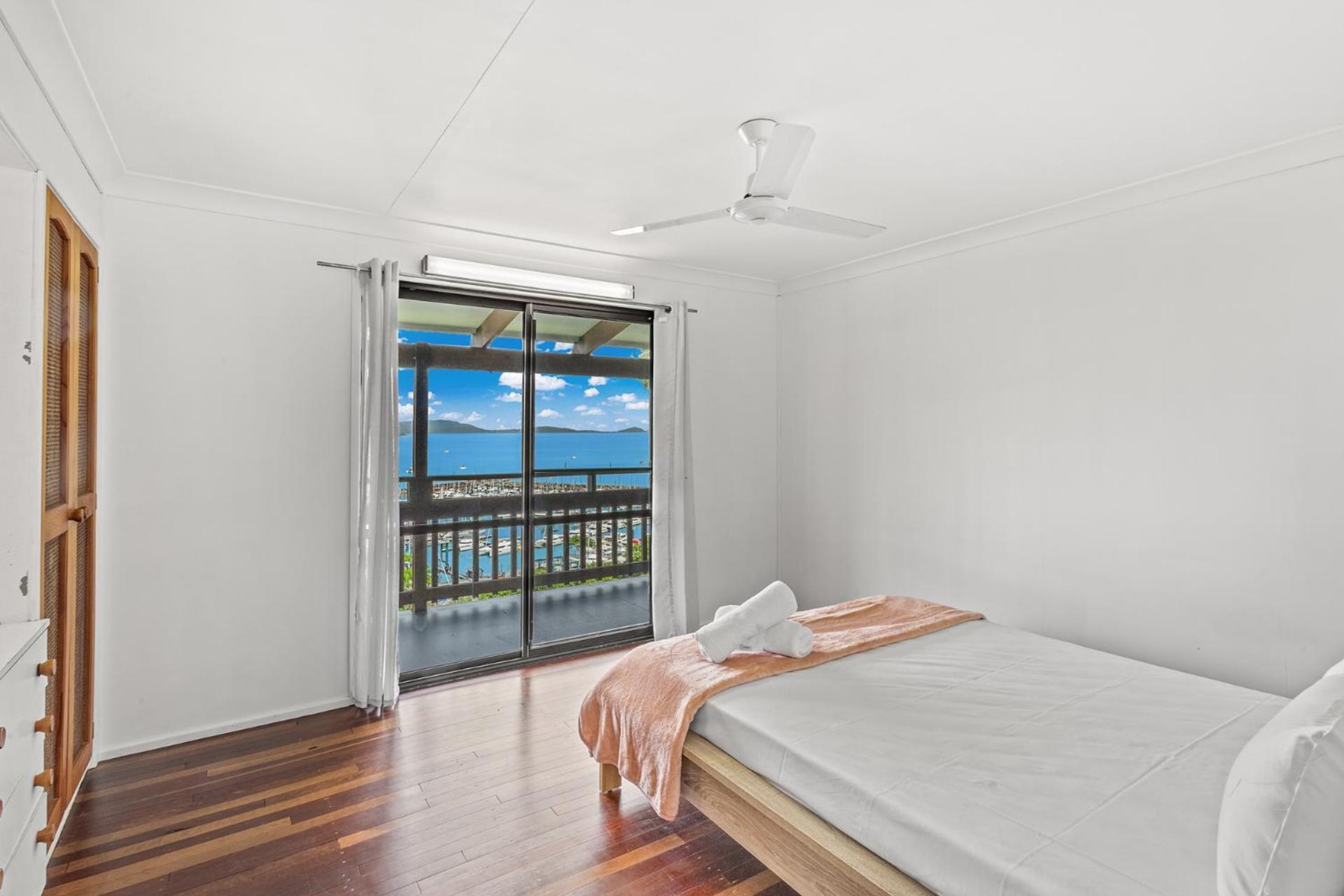 Holiday home Sailor's Lookout Airlie Beach