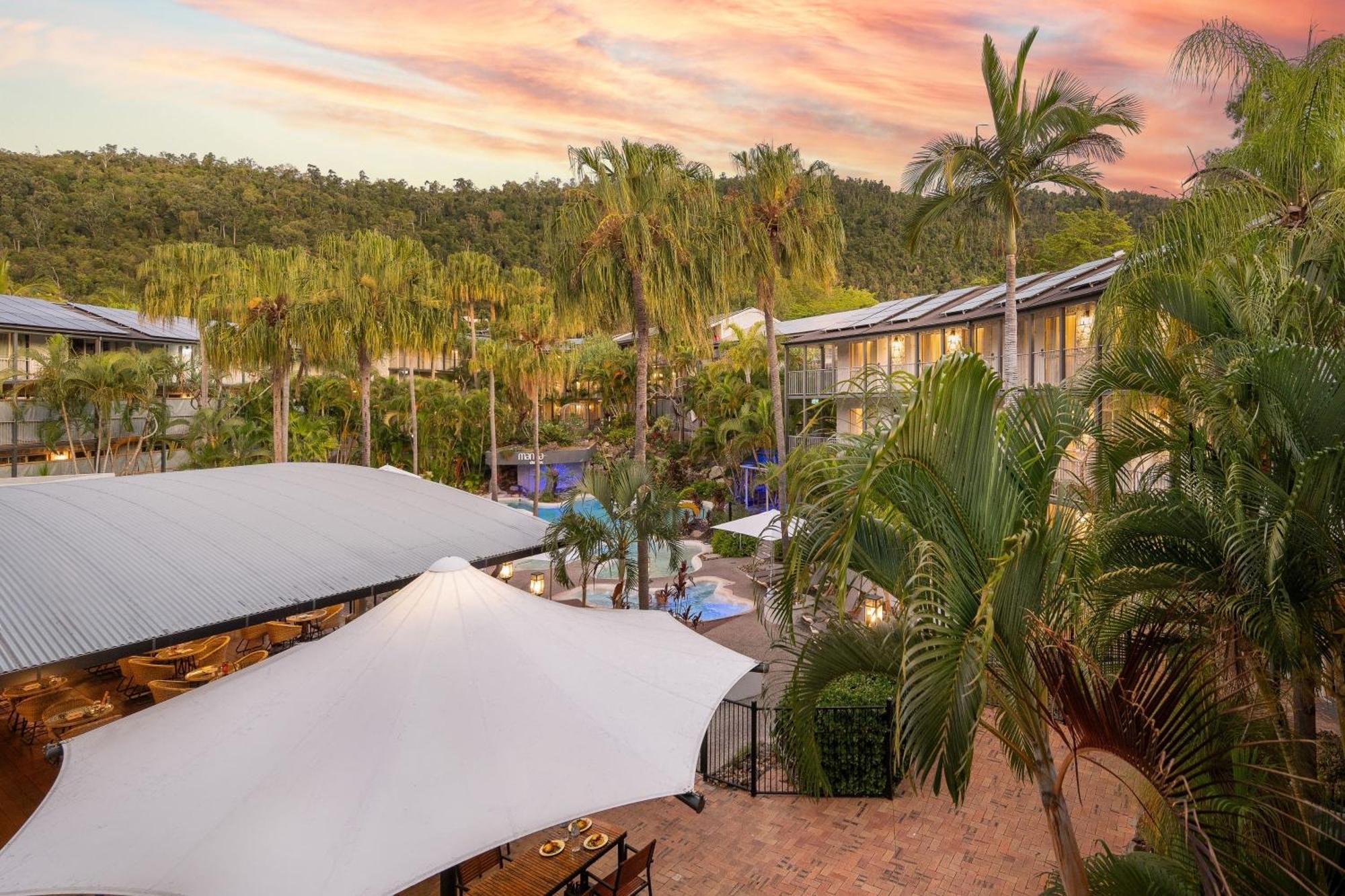 Mantra Club Croc 4*