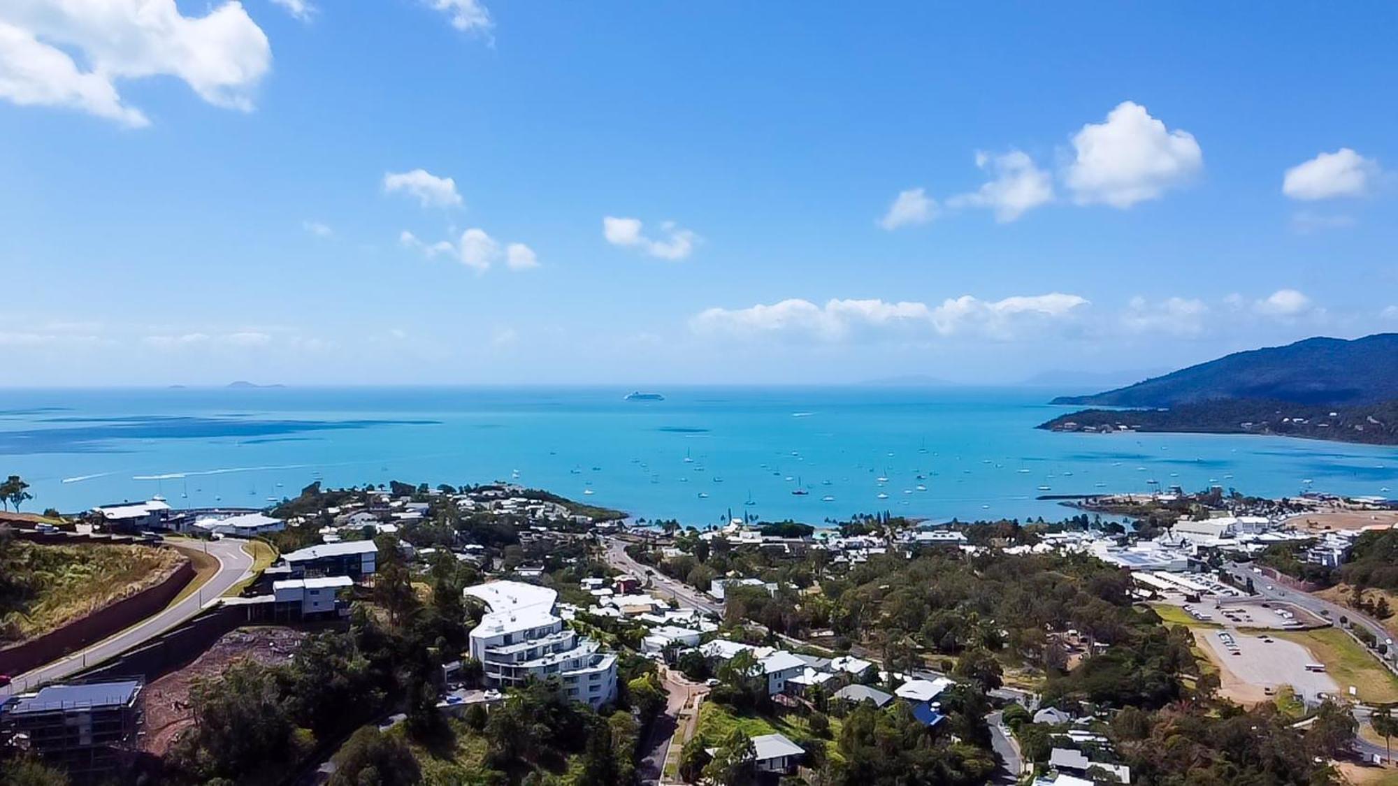 30 Airlie Bliss At The Summit Holiday home Airlie Beach