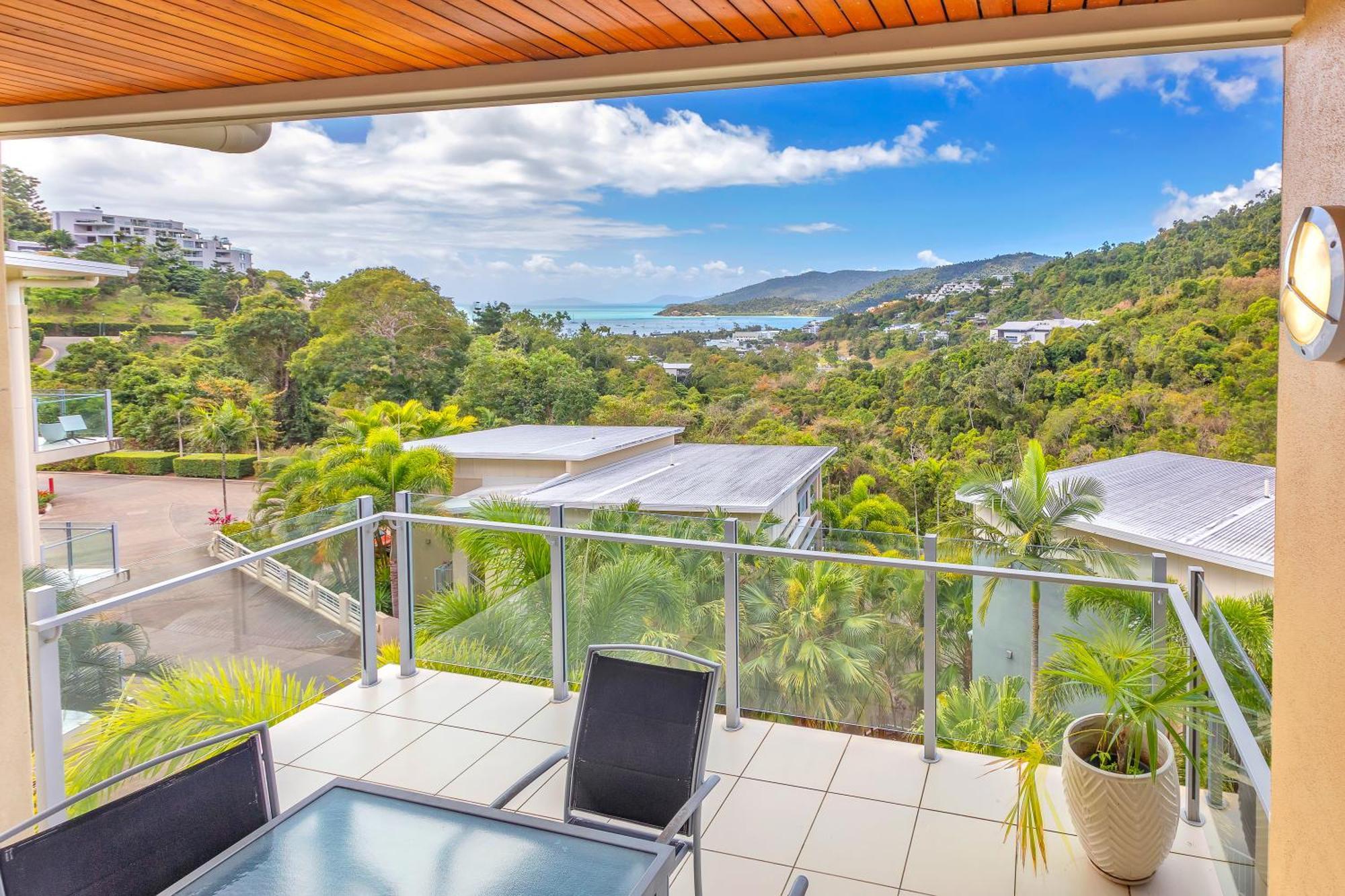 30 Airlie Bliss At The Summit Airlie Beach